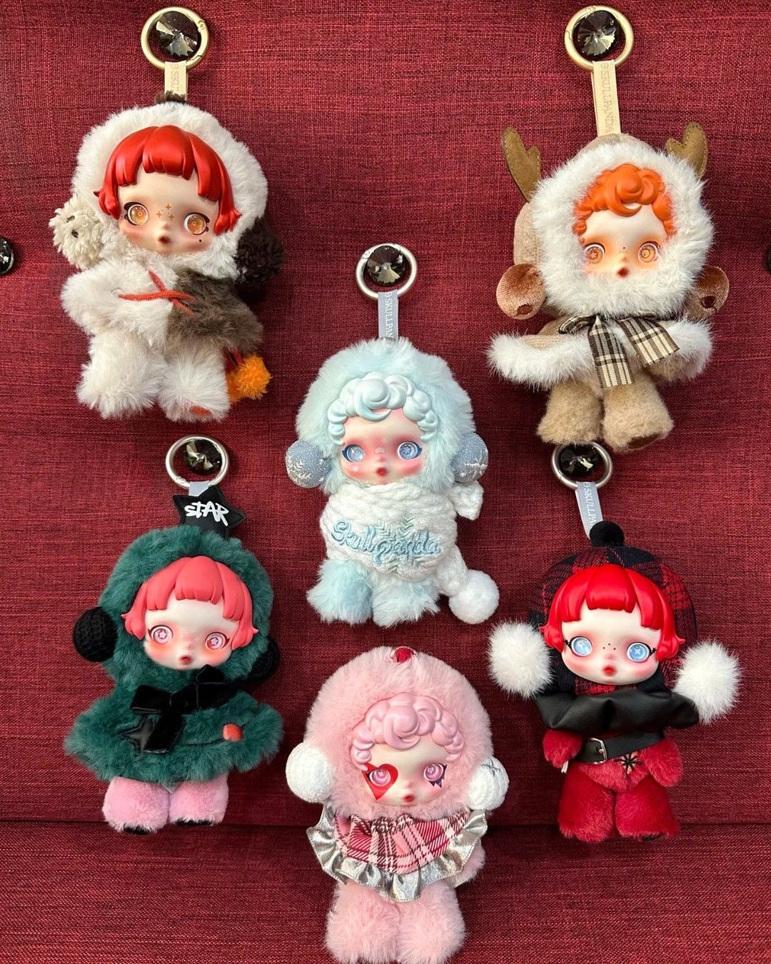 POP MART SKULLPANDA Winter Symphony Series